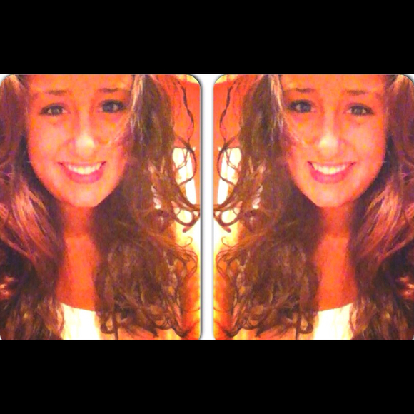 Profile Picture of Haley Giangrosso (@haleybabylo) on Poshmark