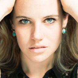Profile Picture of DEBRA BERNHARD (@DB_TalentAgency) on Twitter