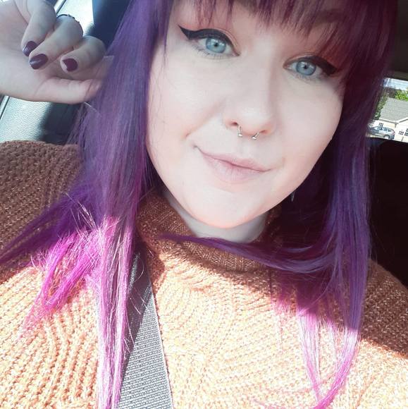 Profile Picture of Megan Chase (@meganjchase) on Poshmark