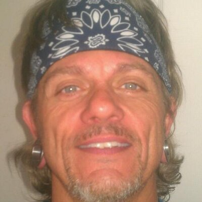 Profile Picture of Gary Gillis (@gillstraps) on Twitter