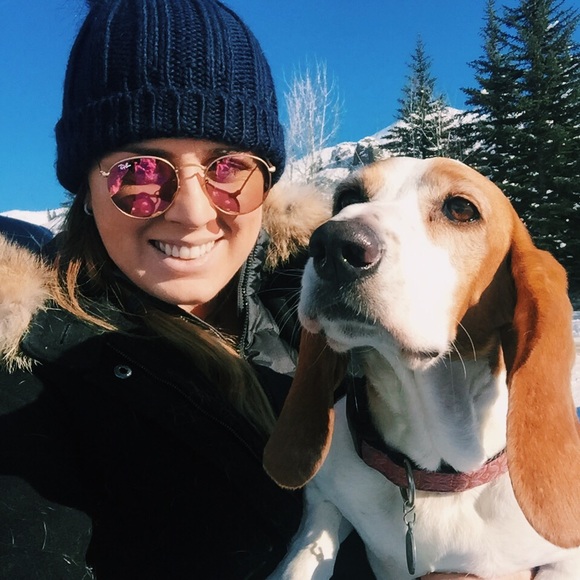 Profile Picture of Abbi Rieser (@abbirieser) on Poshmark