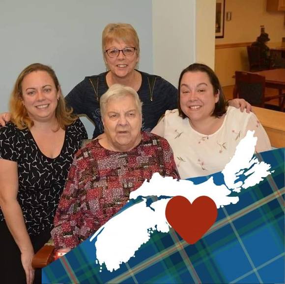 Profile Picture of Paula Fiander (@paulamfiander) on Poshmark