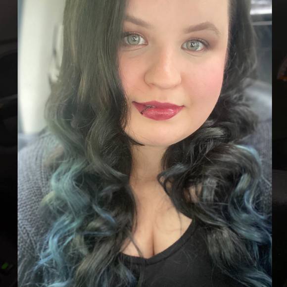 Profile Picture of Shauna Ranta (@srant) on Poshmark