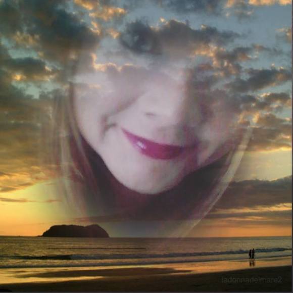 Profile Picture of April Quinn (@akbabyblues33) on Poshmark