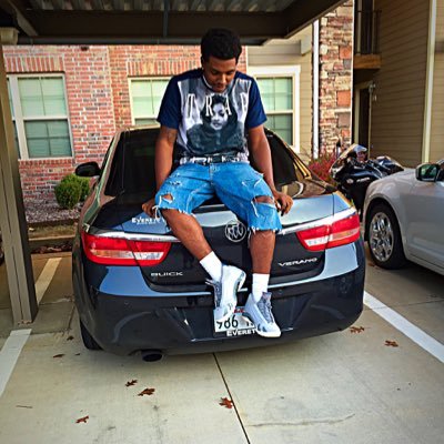 Profile Picture of Michael Tidwell (@MentalWarfare10) on Twitter