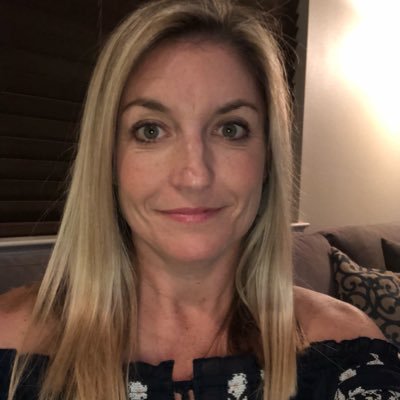 Profile Picture of Julie Wells Keller (@julie_wells) on Twitter