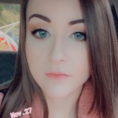 Profile Picture of Taylor Kopp (@TaylorELowry) on Twitter