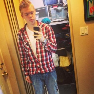 Profile Picture of Robert Ormiston (@jetsgoalie34) on Twitter