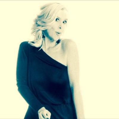 Profile Picture of Ashley Brown (@rockmom_) on Twitter