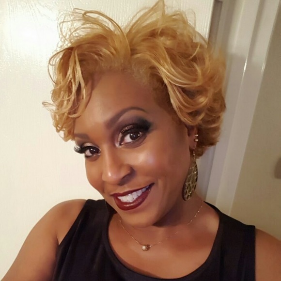 Profile Picture of Velma Shockleypines (@msvelma) on Poshmark