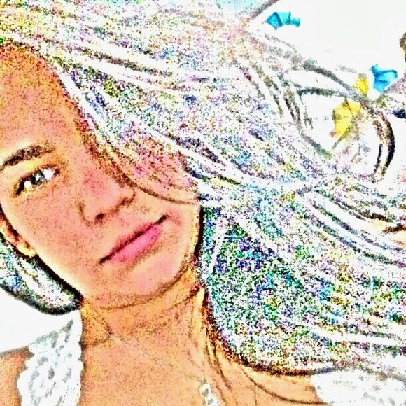 Profile Picture of Giselle Mata (@lucasmommas) on Poshmark