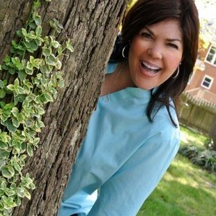 Profile Picture of Lori Hanselman (@LoriHanselman) on Twitter