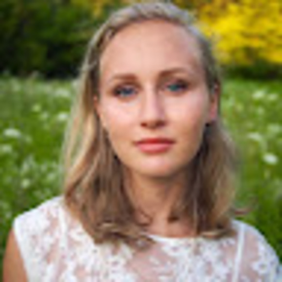 Profile Picture of Isabel Capodanno (@frizz_y) on Poshmark