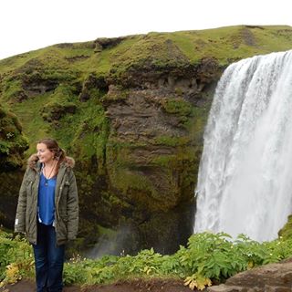 Profile Picture of Kaitlin Enge (@kaitlinenge) on Facebook