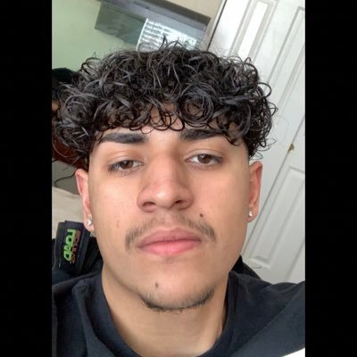 Profile Picture of Hugo Del Cid (@hugodelcid999) on Twitter