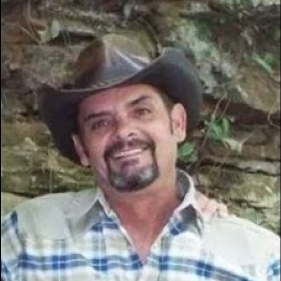 Profile Picture of Barry Bennett (@barrybbi) on Poshmark