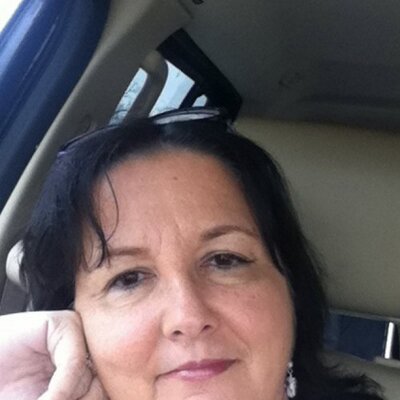 Profile Picture of Gloria Campbell (@Peach0455) on Twitter