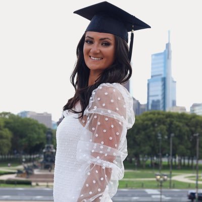 Profile Picture of Alexis Santarelli (@lexi_santarelli) on Twitter