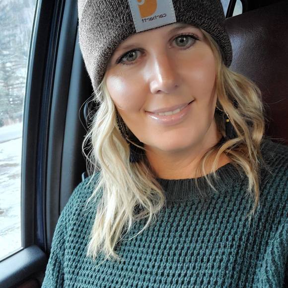 Profile Picture of Leah Mccraw (@l3ahmcc77) on Poshmark