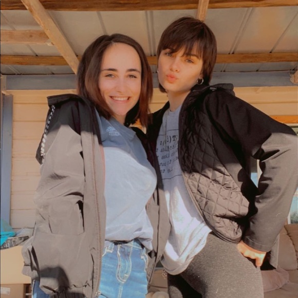 Profile Picture of Marley Cisneroz (@marleyjo431) on Poshmark