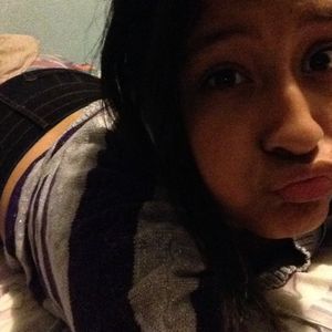 Profile Picture of Marta Flores (@marta.plata.31) on Myspace