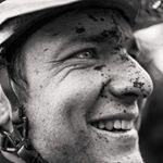 Profile Picture of James Dunn (@allmyfriendsjumpedoffthecliff) on Instagram