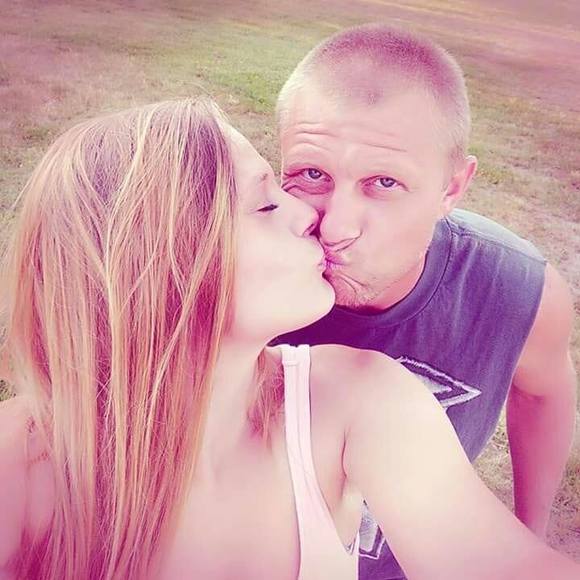 Profile Picture of Jesse Cramer (@jessecramer12t) on Poshmark