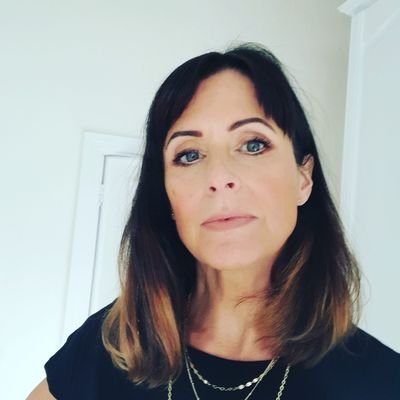 Profile Picture of Karen Donaghy (@KarenDonaghy15) on Twitter