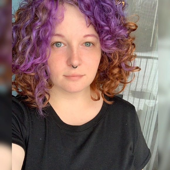 Profile Picture of Alexa Cameron (@alexacameron9) on Poshmark