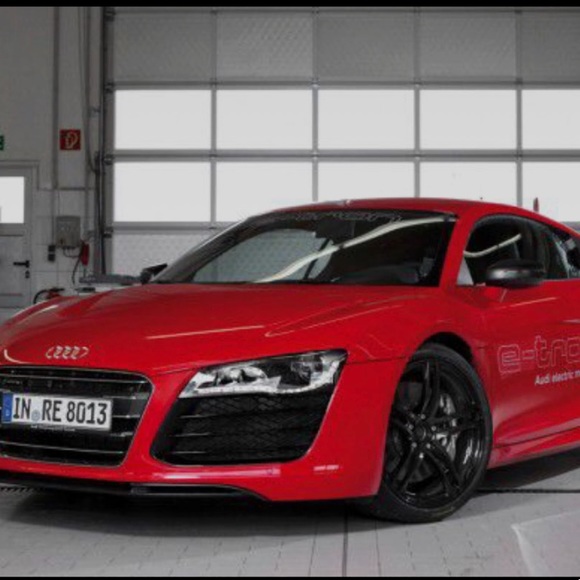 Profile Picture of Ramine Faze (@bibby_cash) on Poshmark