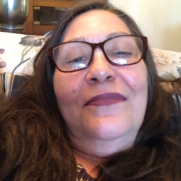 Profile Picture of Amelia Di benedetto (@detto2126) on Poshmark