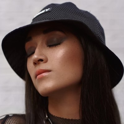 Profile Picture of Sienna Ebbinghaus (@sienna_tajan) on Twitter