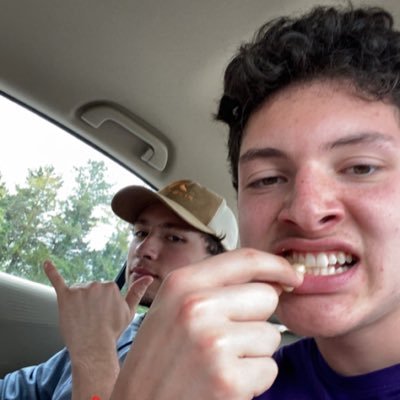 Profile Picture of Peter Benavides (@pxb02) on Twitter