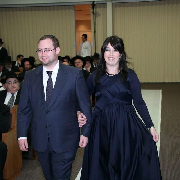 Profile Picture of Gitty Pancer (@catalistgmp) on Poshmark