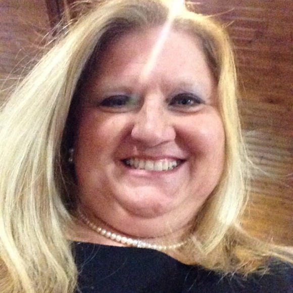 Profile Picture of Candy Deller-melsen (@cdchoral) on Poshmark