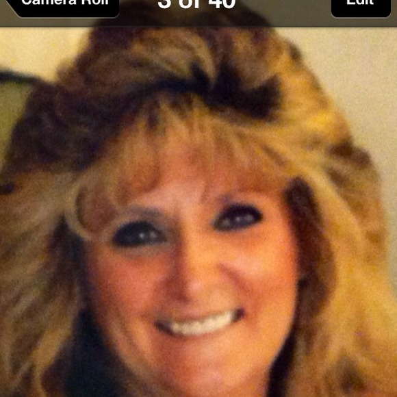 Profile Picture of Pamela Wallace (@wallace1) on Poshmark