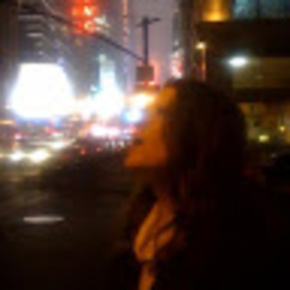 Profile Picture of Christina Yunckes (@xonabot) on Poshmark