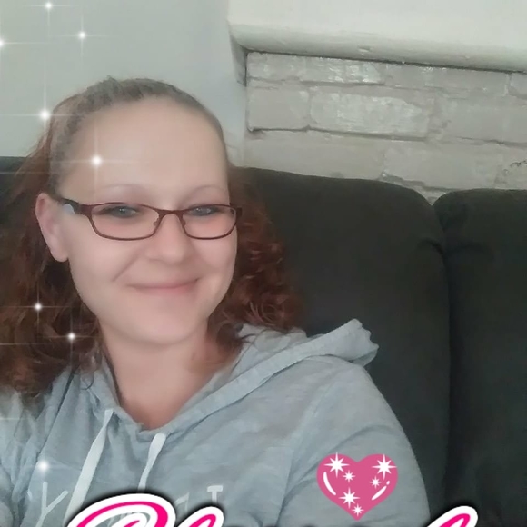 Profile Picture of Candia Grainger (@candia31) on Poshmark