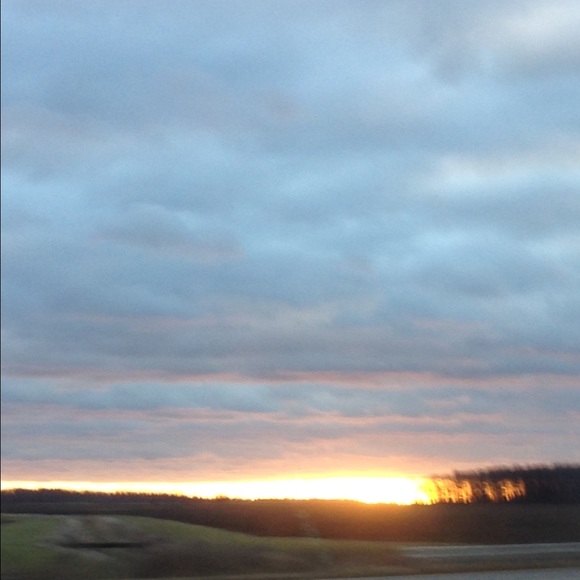 Profile Picture of Chris Fallon (@ceefallon) on Poshmark