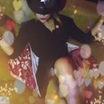 Profile Picture of Cat Sinclair-Jones (@thehotmeze) on Instagram
