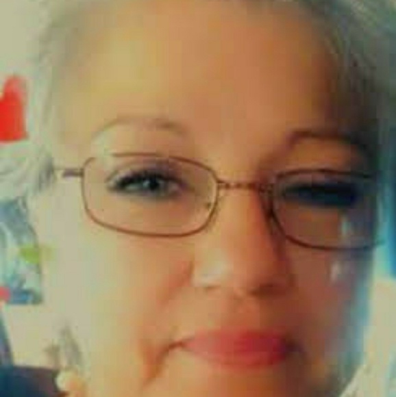 Profile Picture of Isabel avila Cavazos (@ysac5153) on Poshmark