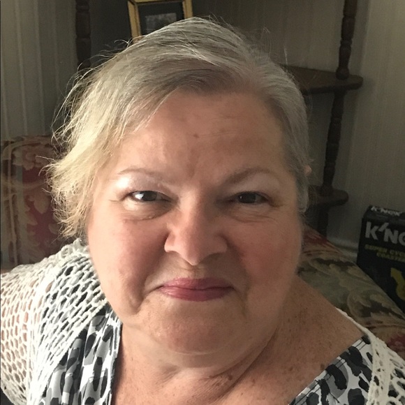 Peggy Dowdney - Poshmark Profile Picture of Peggy Dowdney (@pdowdney) on Poshmark