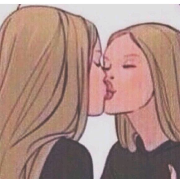 Profile Picture of Tania Salceda (@kodalinecx) on Poshmark