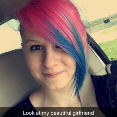 Profile Picture of Robin Rose (@icySaber) on Twitter