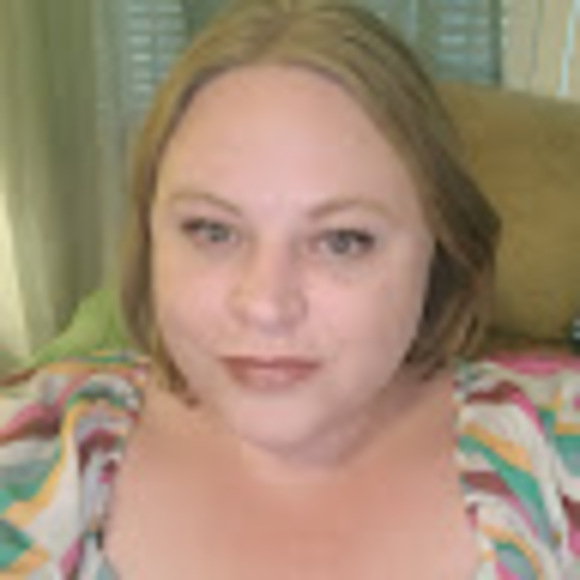 Judy Tanzosch - Poshmark Profile Picture of Judy Tanzosch (@judy_tanzosch) on Poshmark