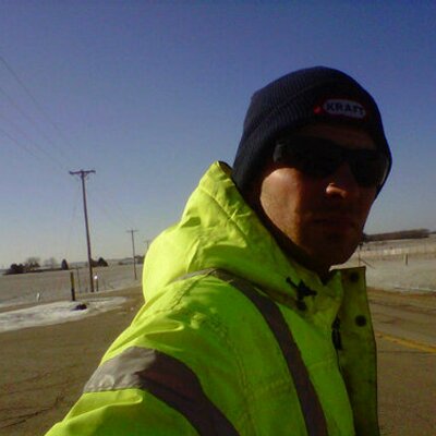 Profile Picture of Aaron Braatz (@fireman_1204) on Twitter