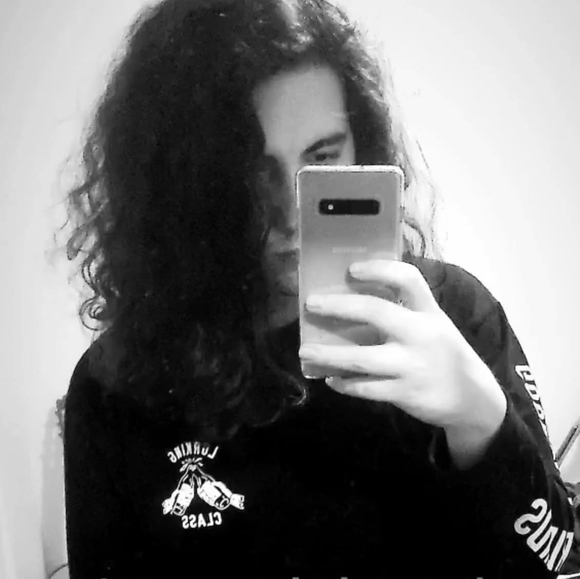 Profile Picture of Olea zepeda Alejandro (@alexshopping99) on Poshmark