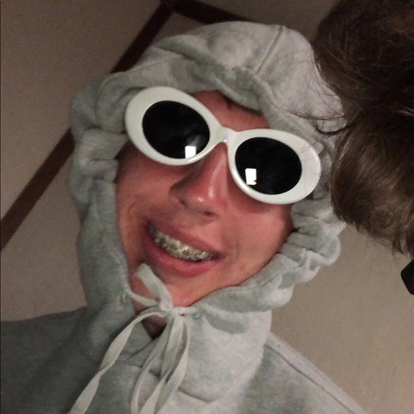 Profile Picture of Kyle Heller (@kyle__heller) on Poshmark