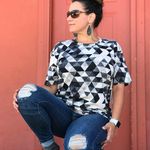 Profile Picture of Chrissy Milano Gilliam (@luckyoulularoeboutique) on Instagram