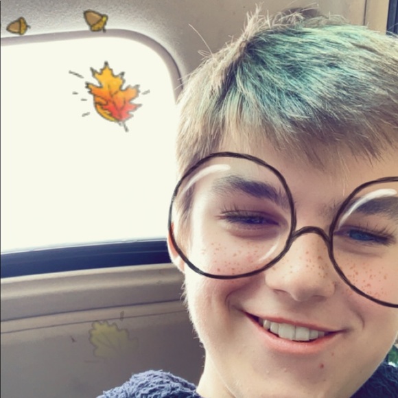 Profile Picture of Nick Crupi (@crupinick) on Poshmark